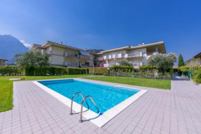 Torbole Relax, Pool & Balcony Apartment